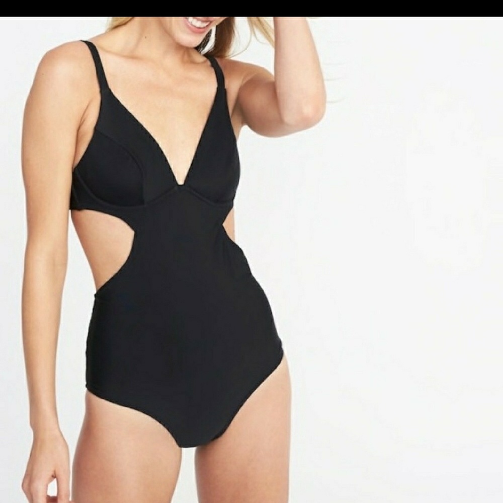 Beautiful and sexy cutout monokini